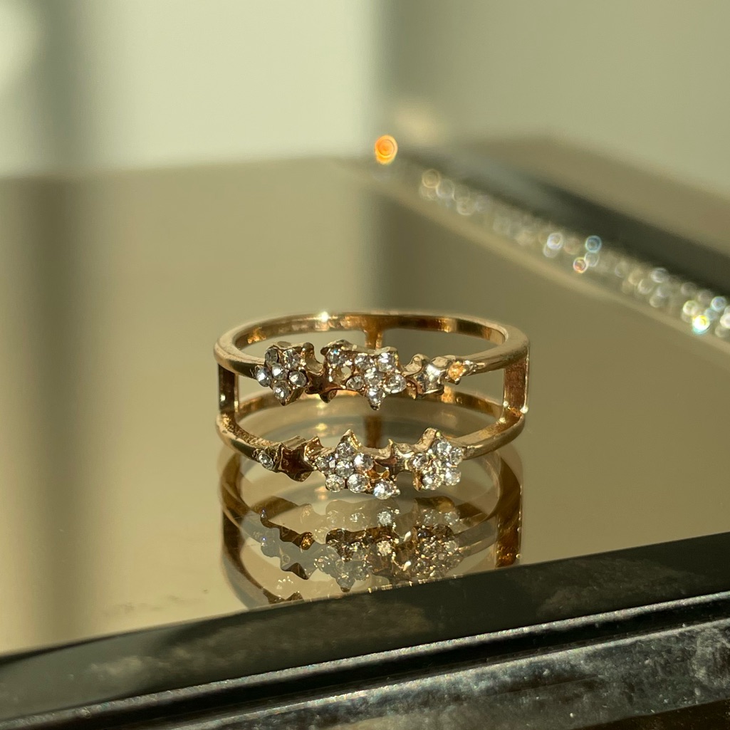 Double Loop Ring